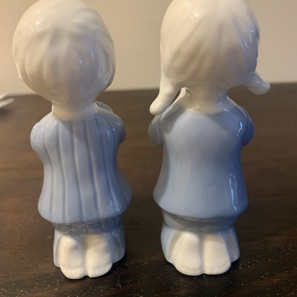 NEW: Praying boy & girl each 4” - Picture 5 of 11